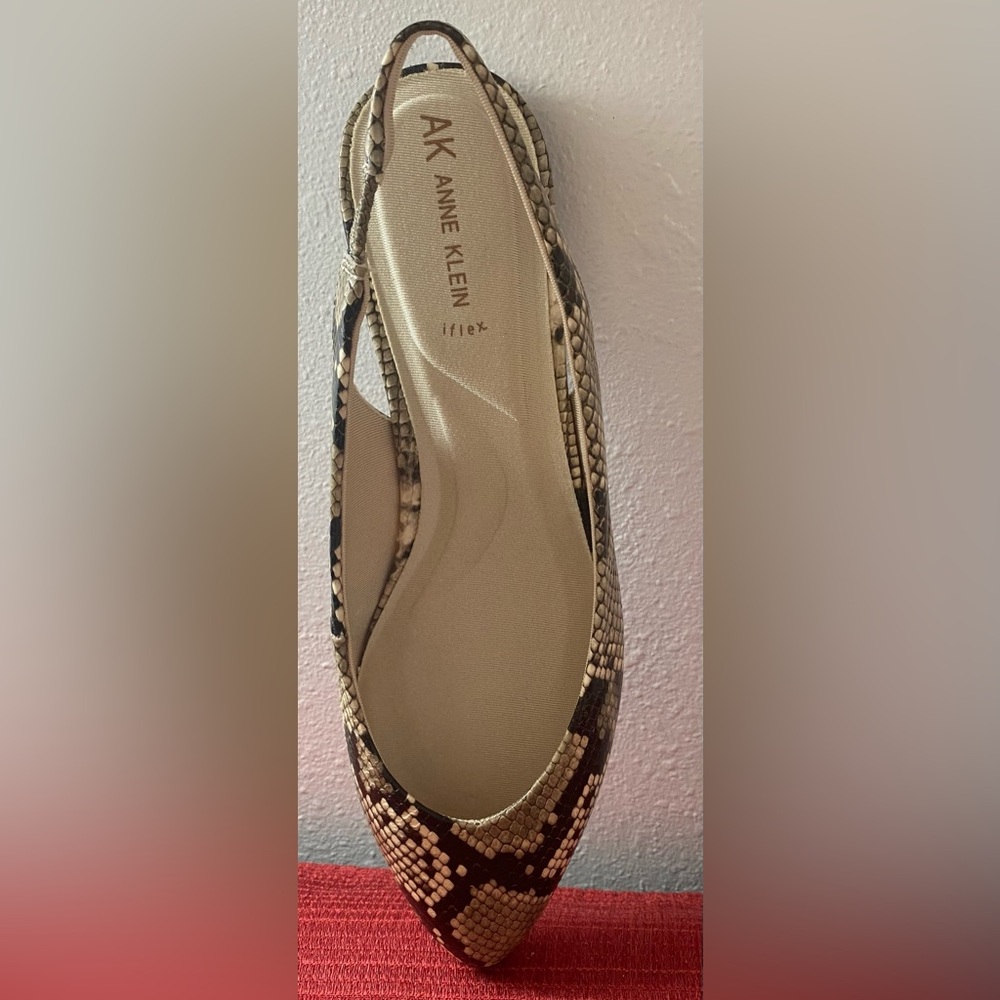 NWT…ANN KLEIN WOMENS SNAKESKIN SLINGBACK FLATS - Picture 10 of 16